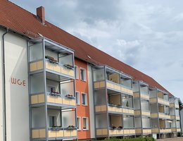 Außenaufnahme Balkon Wohnungsbaugesellschaft